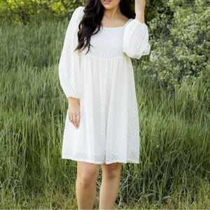 Indie & Co Camren Cream Long Sleeve Dress with Chevron Design size Medium